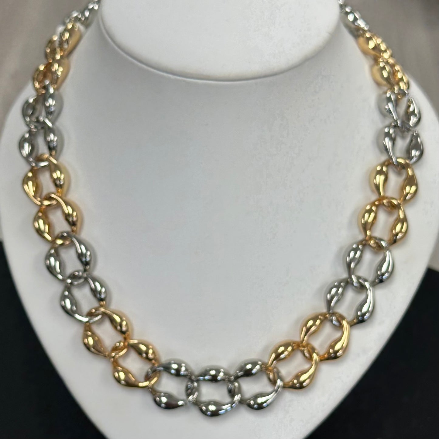 Chain Link Necklace in 18K Gold Plated
