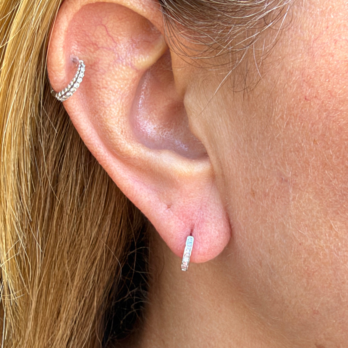 Mini Hoop Earrings in 18K Gold