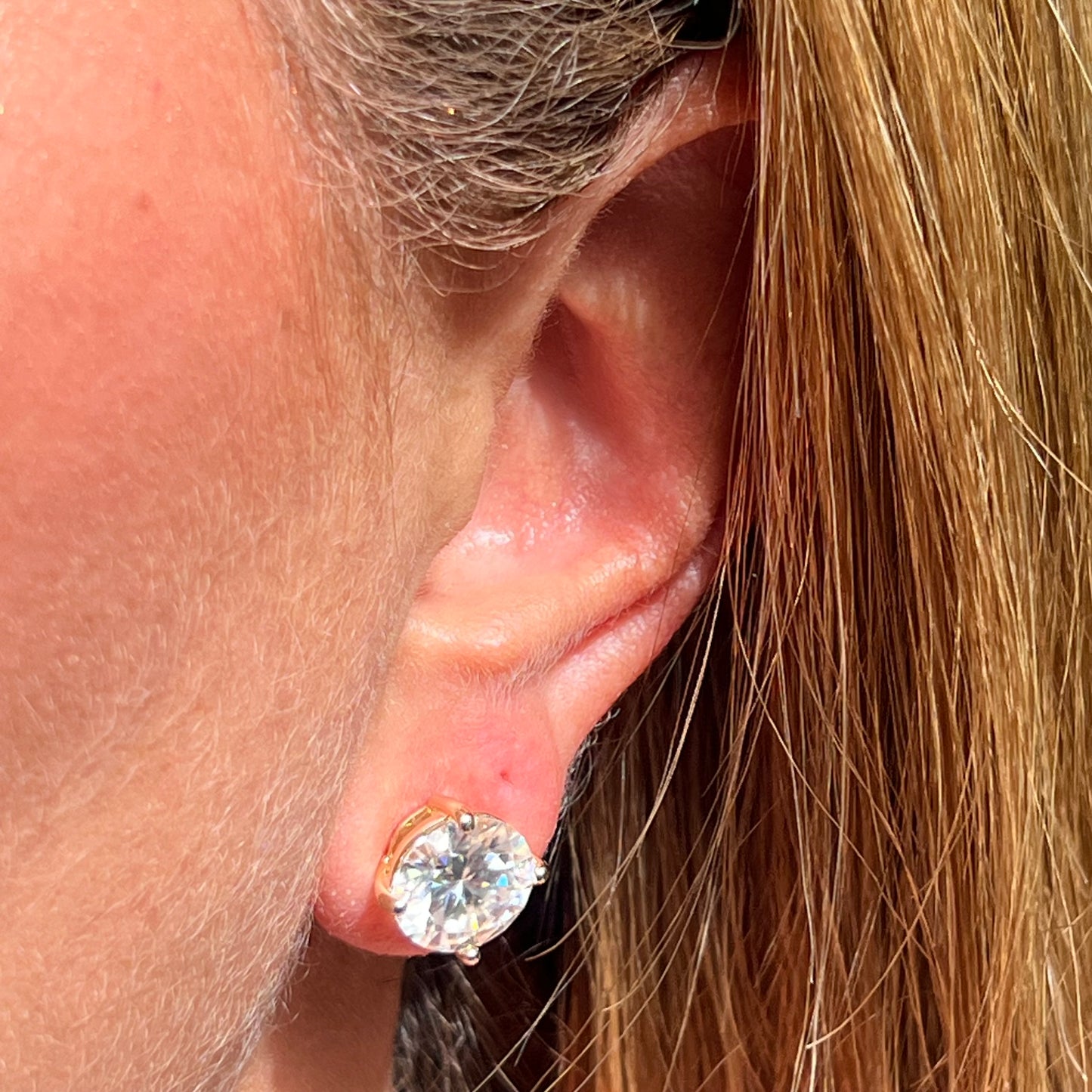 Moissanite Light Spot (L) Earrings in Sterling Silver 925