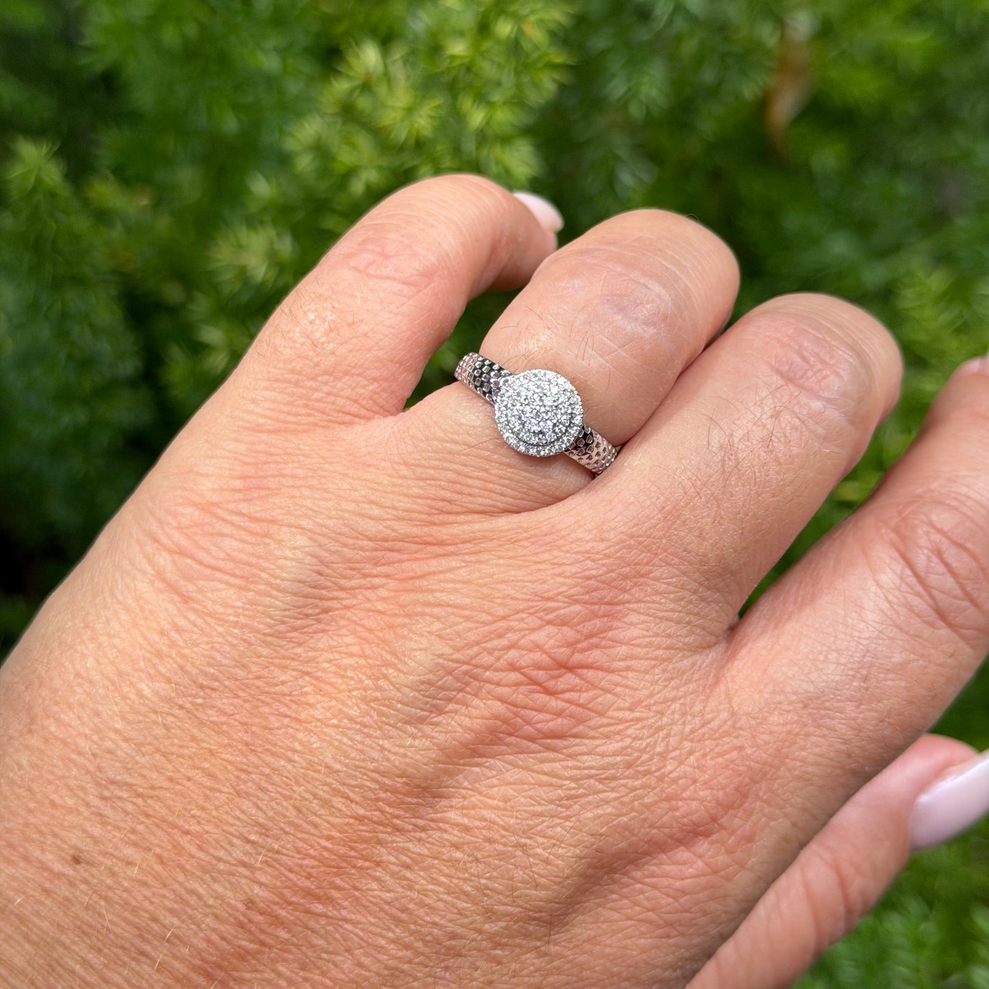 Jazan Ring in 18K White Gold