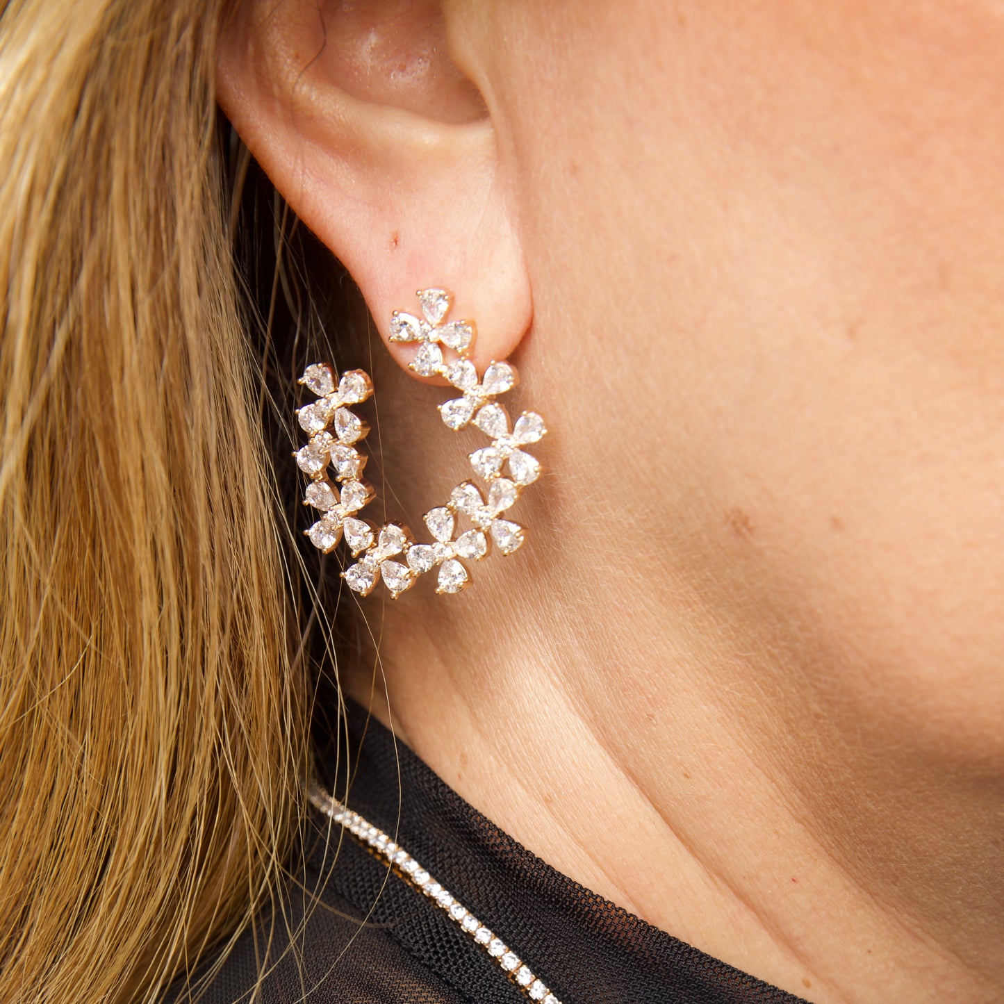 Marylin Earrings in 18K Gold Plated