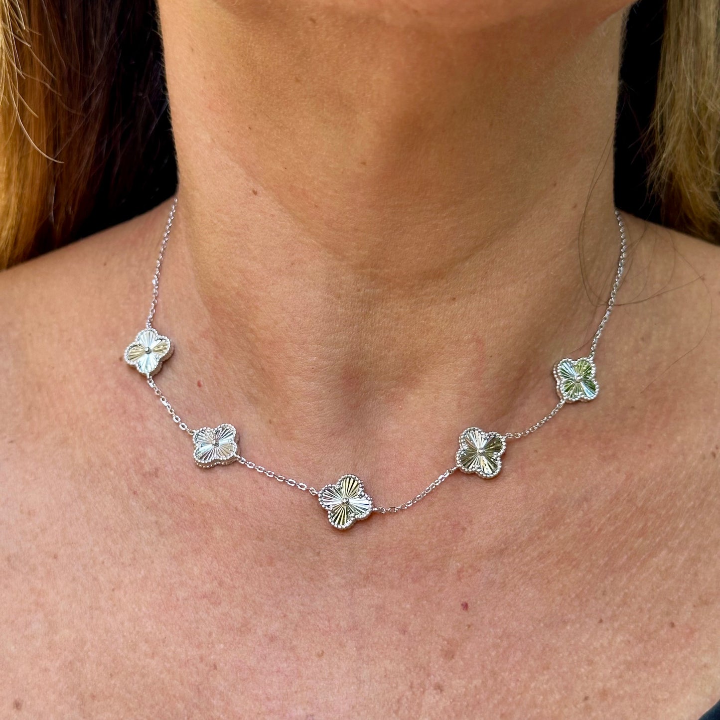 Five Flowers Necklace in Sterling Silver 925