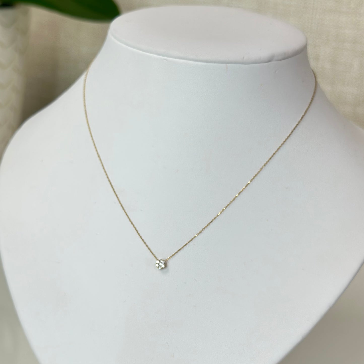 Sophia Necklace in 18K Gold w/ Pendant