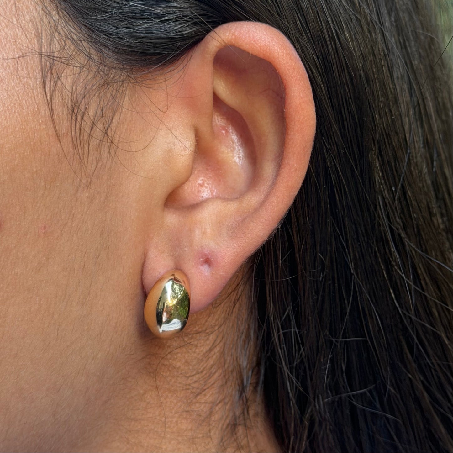 Mini Hook Earrings in 18K Gold Plated