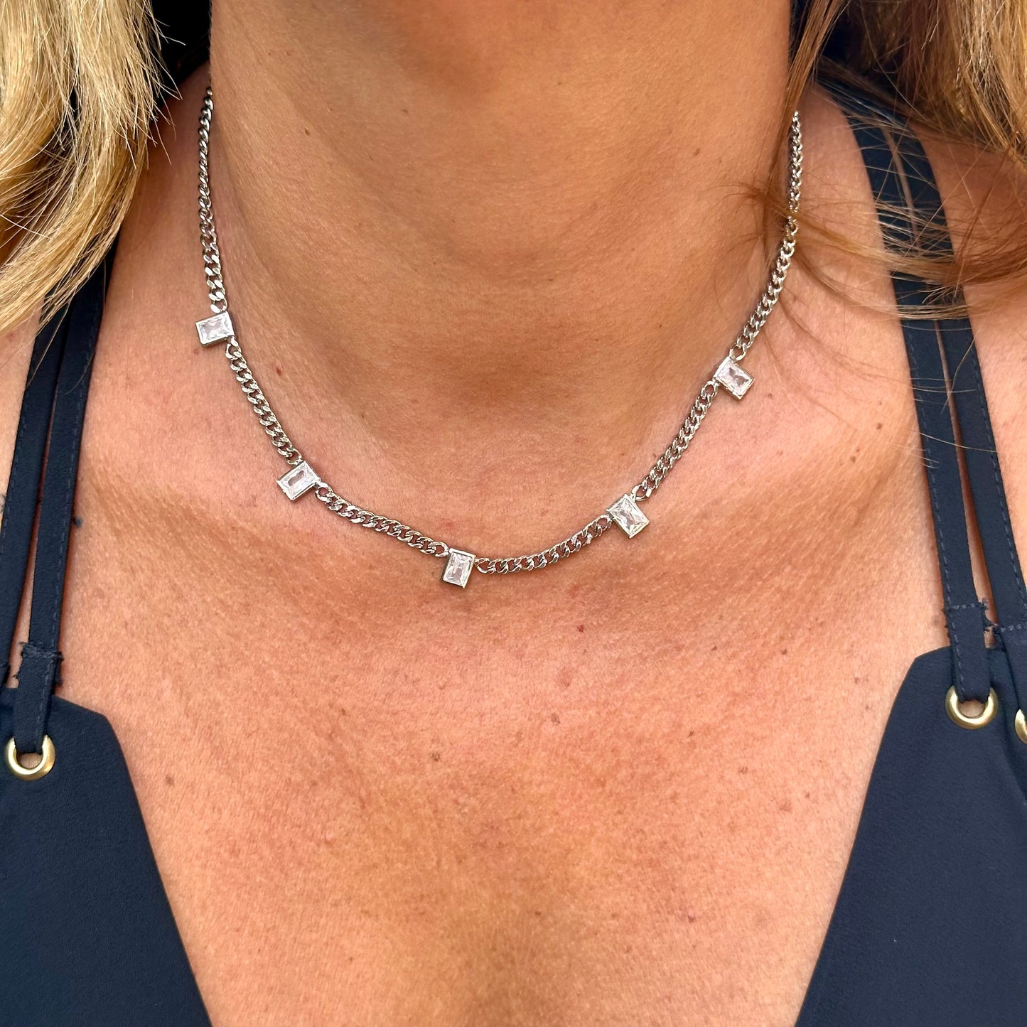 Five Zirconias Necklace in 18K White Gold Plated