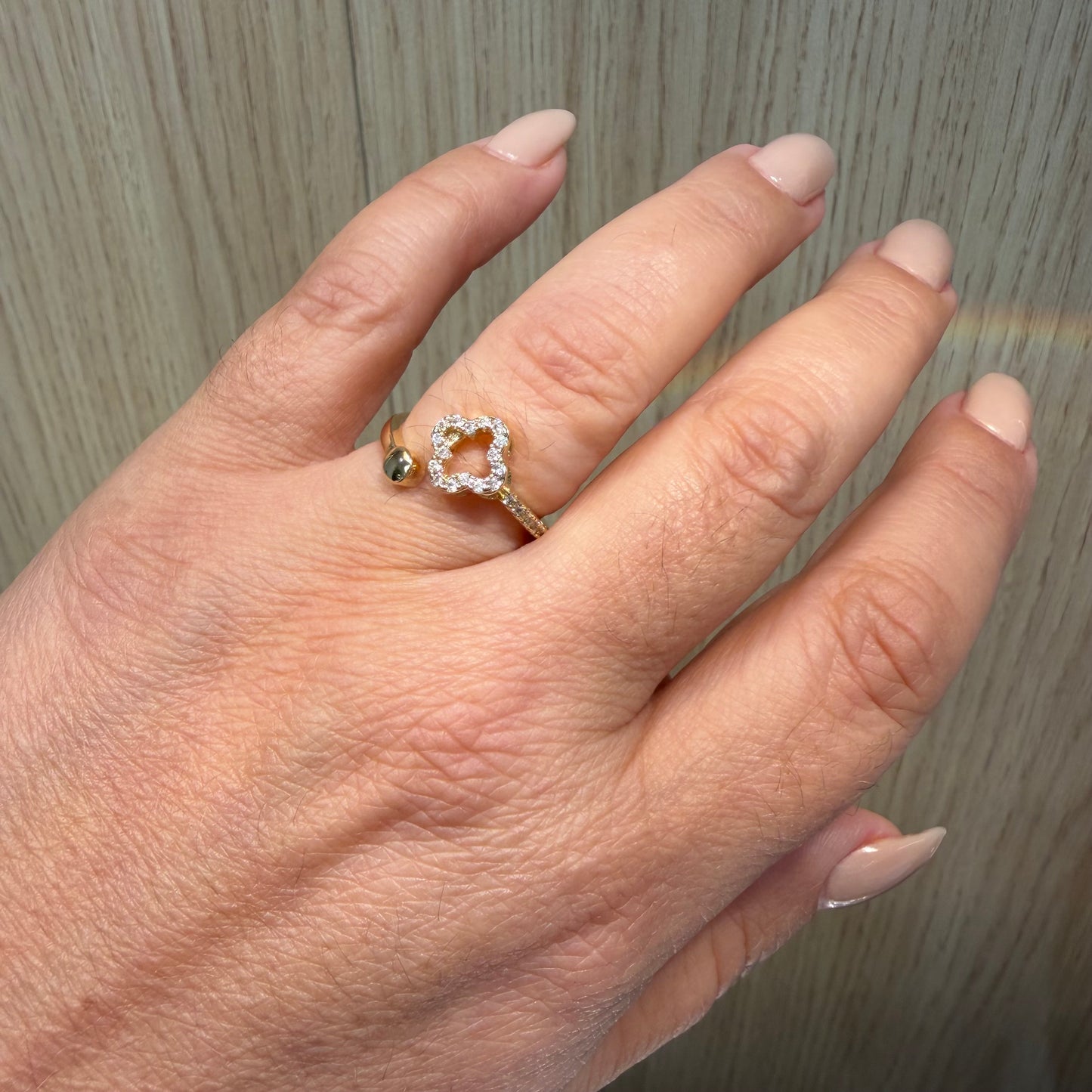 Adjustable Clover Ring in 18K Gold Plated