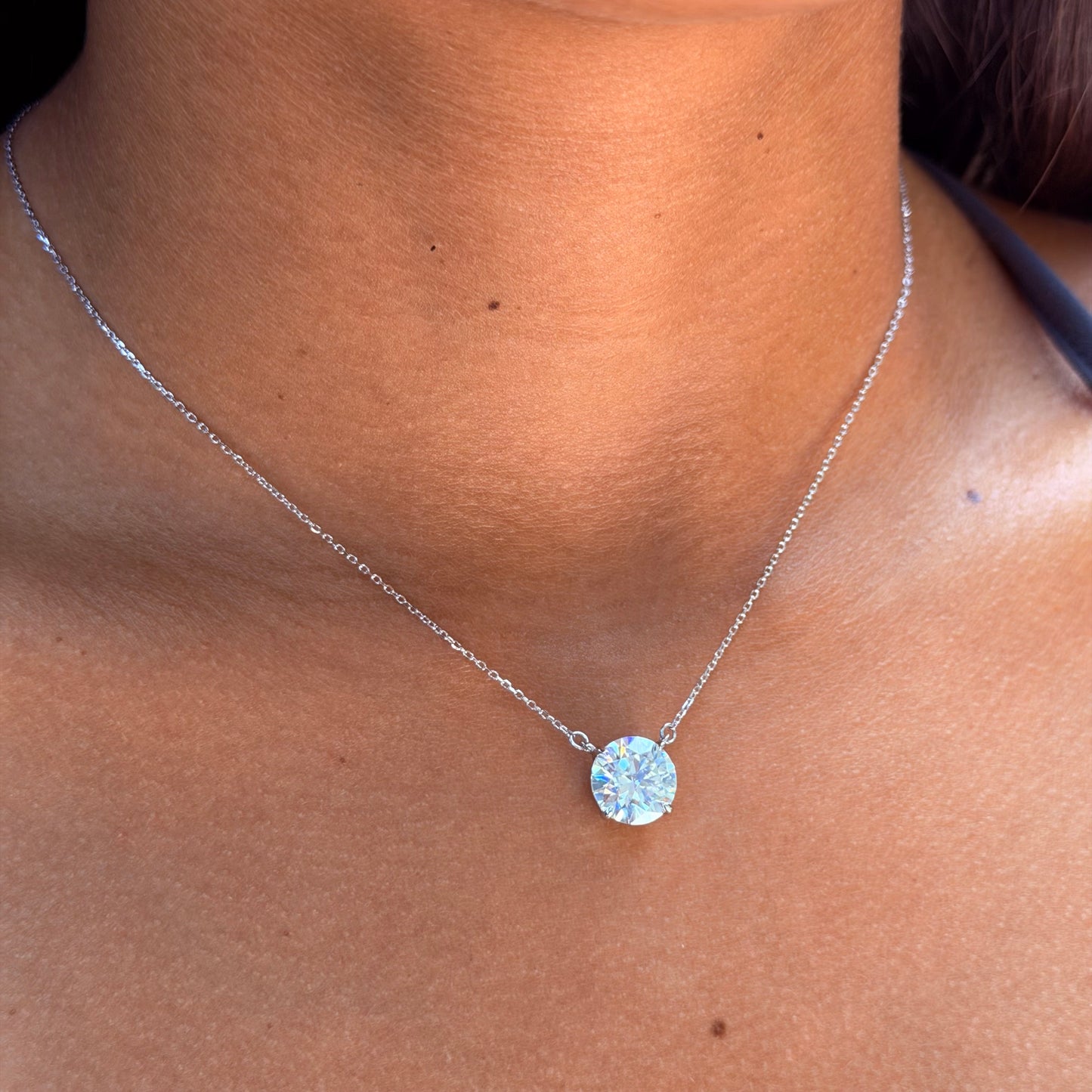 Moissanite Light Spot Necklace in Sterling Silver 925