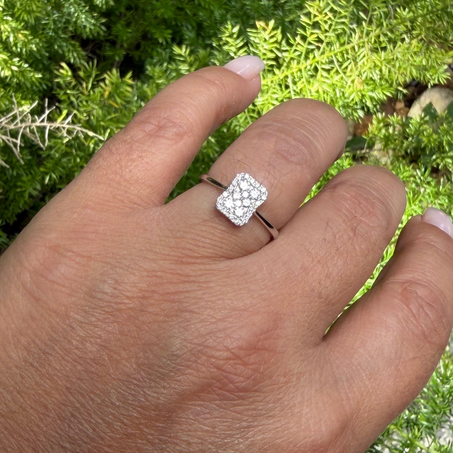 Taizz Ring in 18K White Gold