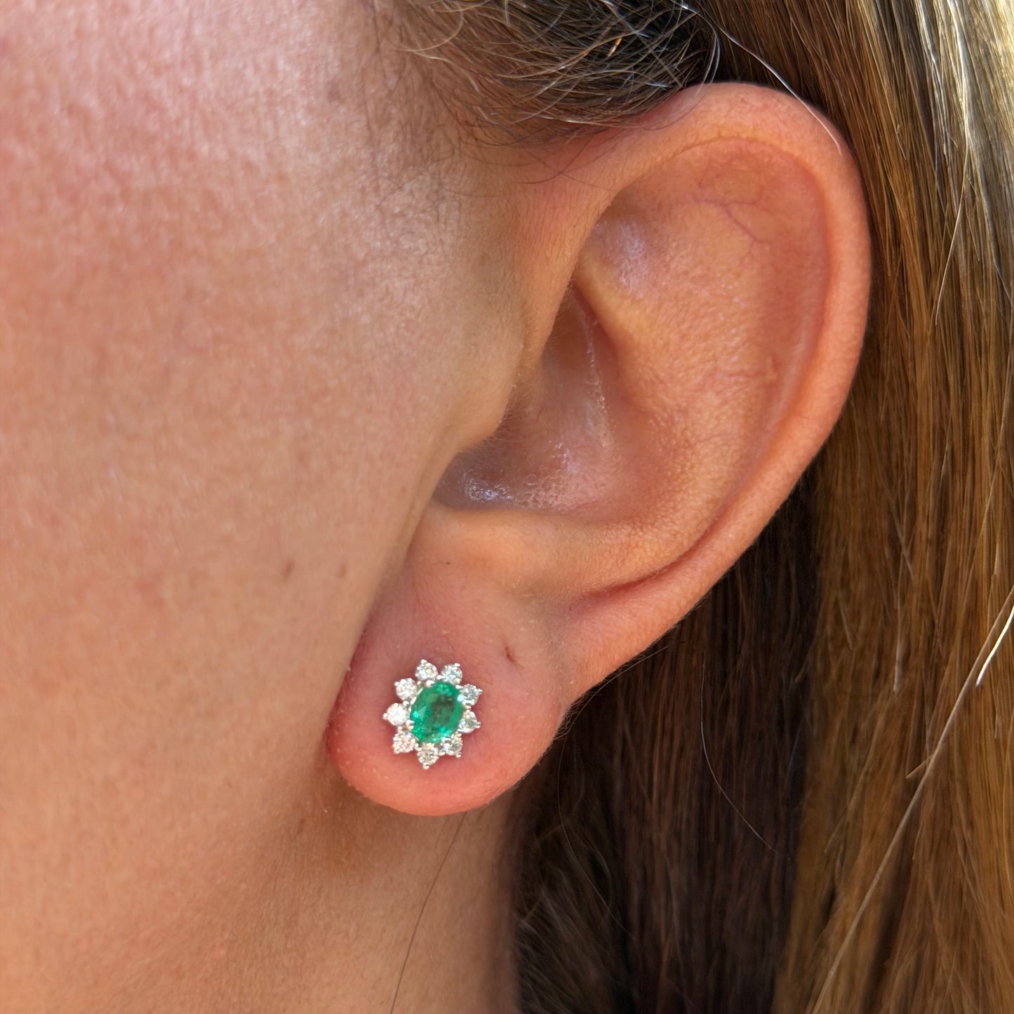 Dhamar Earrings in 18K White Gold