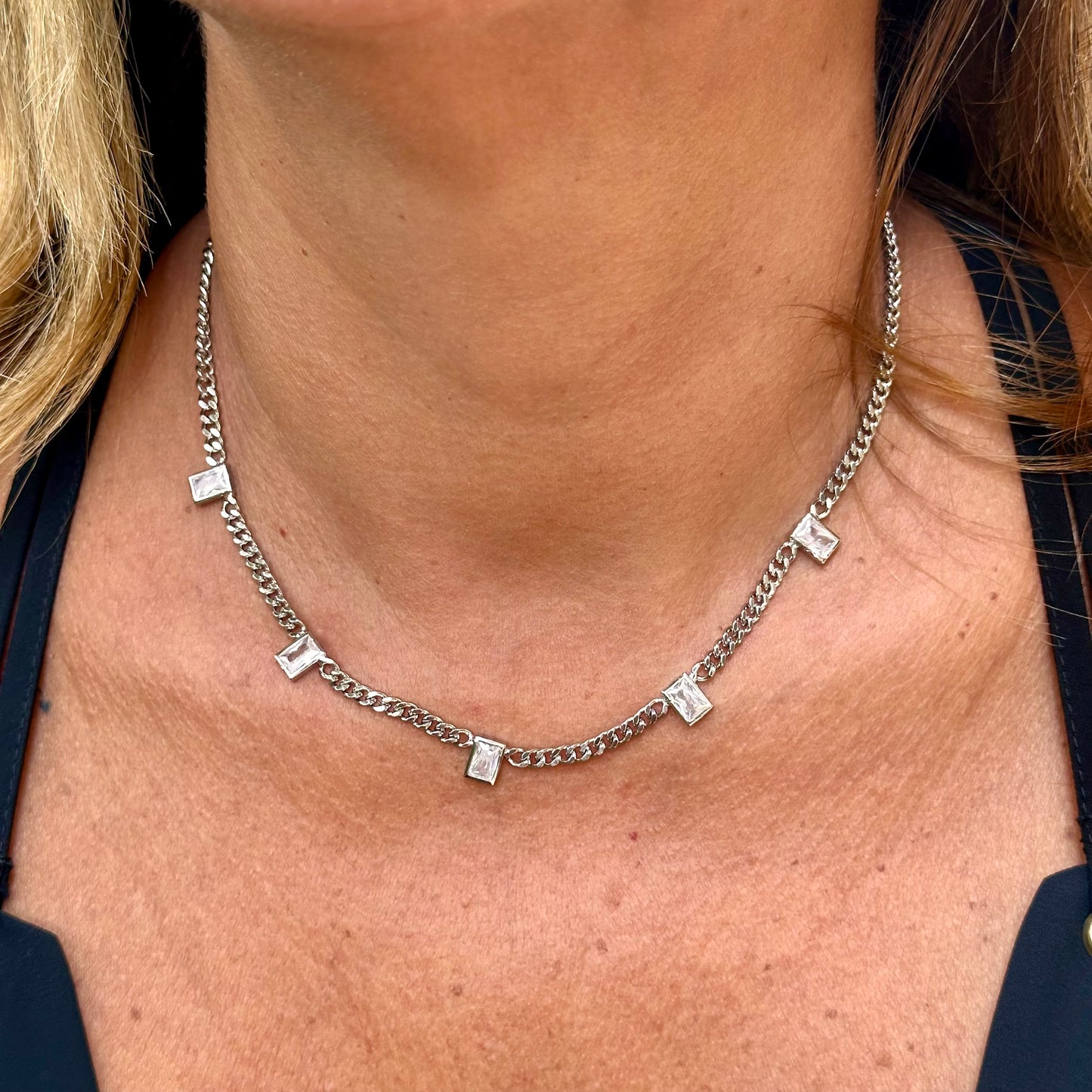 Five Zirconias Necklace in 18K White Gold Plated