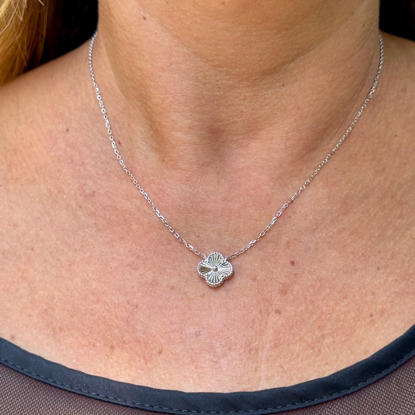 Flower Necklace in Sterling Silver 925