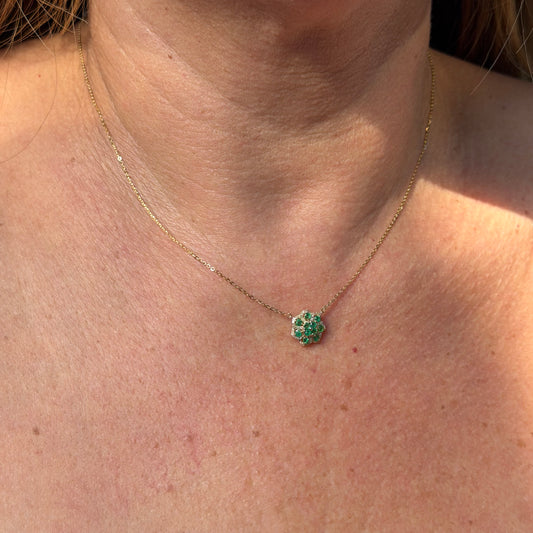 Clover Necklace in 18K Gold w/ Emerald