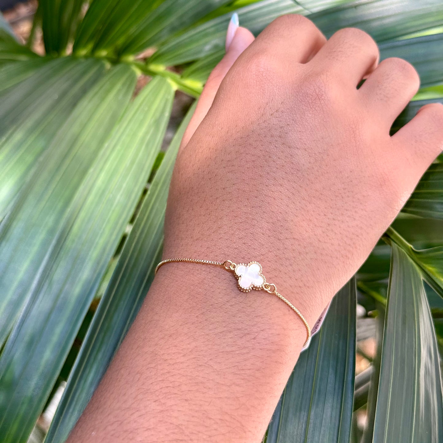 Flower Bracelet in 18K Gold Plated