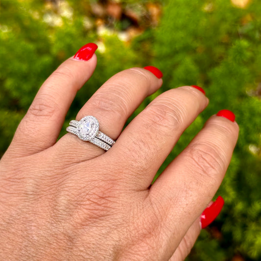 Oval Ring in Sterling Silver 925