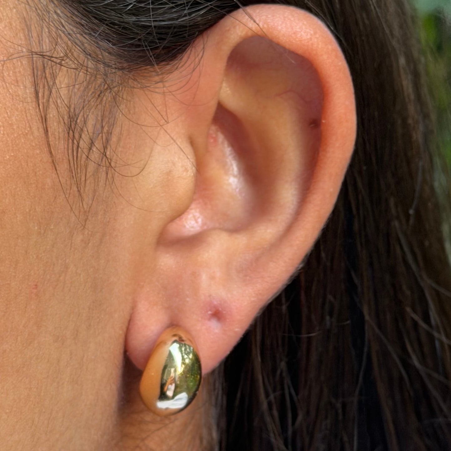 Mini Hook Earrings in 18K Gold Plated