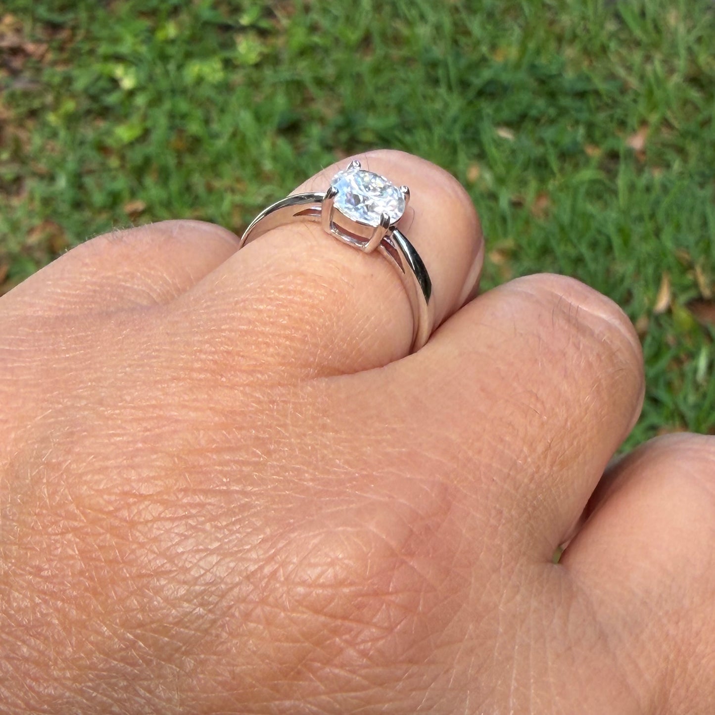 Moissanite Round Ring in Sterling Silver 925
