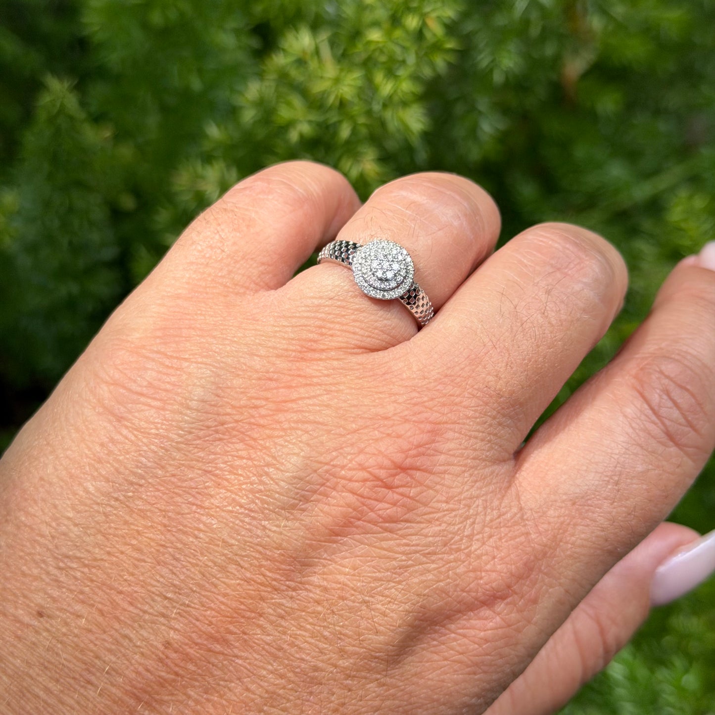 Jazan Ring in 18K White Gold