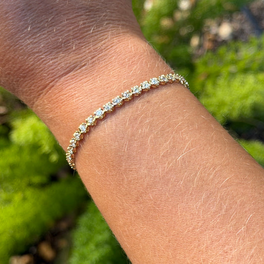 Tennis Bracelet in 18K Yellow Gold