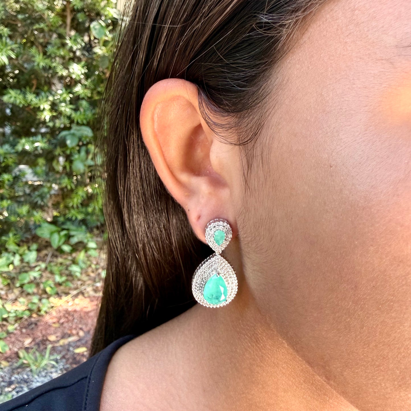 Drop Earrings in 18K White Gold Plated