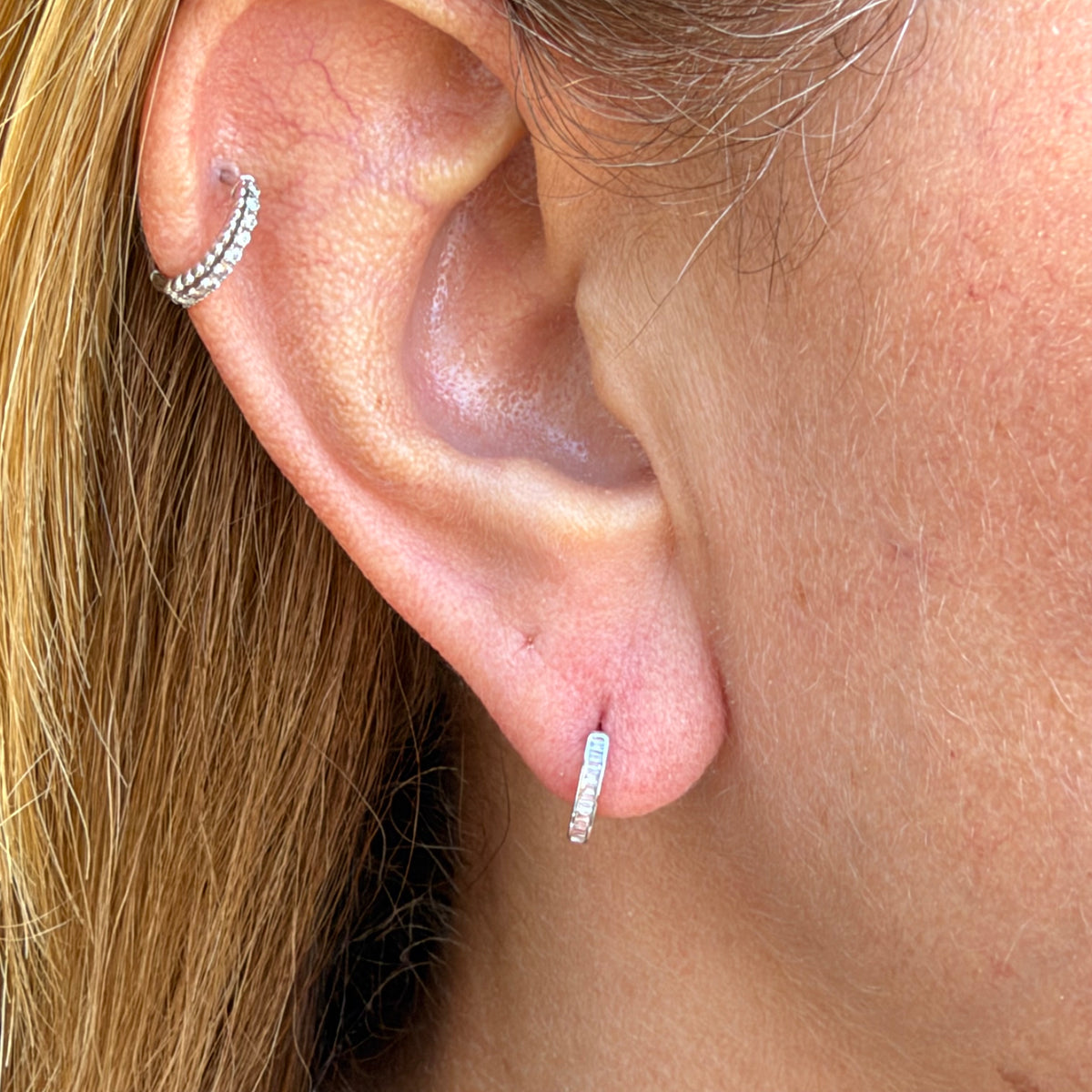Mini Hoop Earrings in 18K Gold