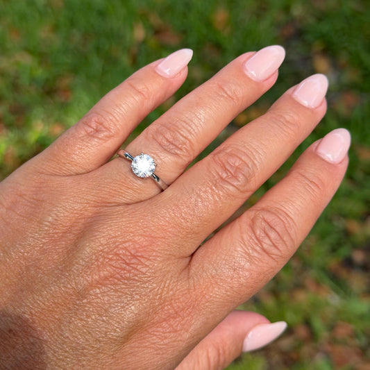 Moissanite Round Ring in Sterling Silver 925