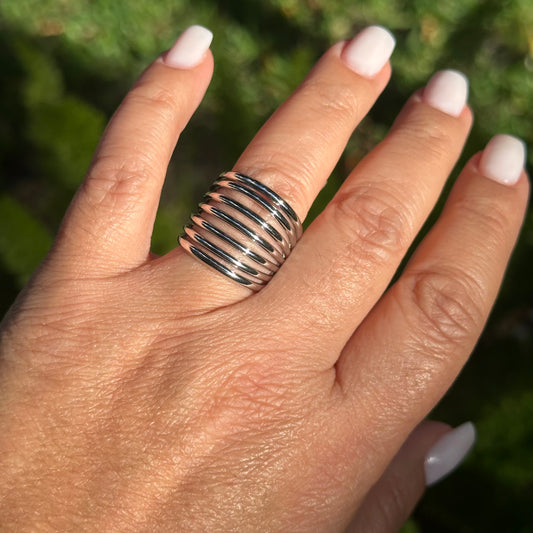Spring Ring in 18K White Gold Plated