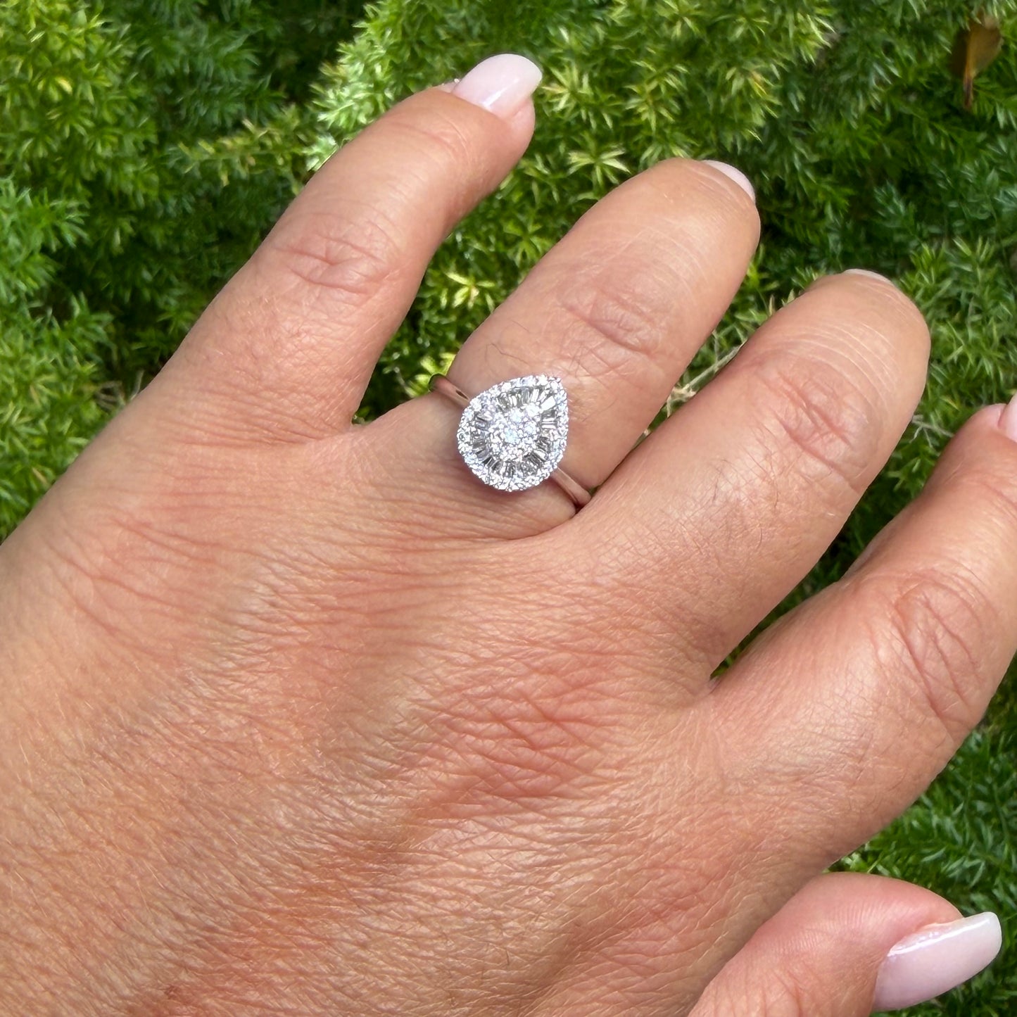 Azzan Drop Ring in 18K White Gold