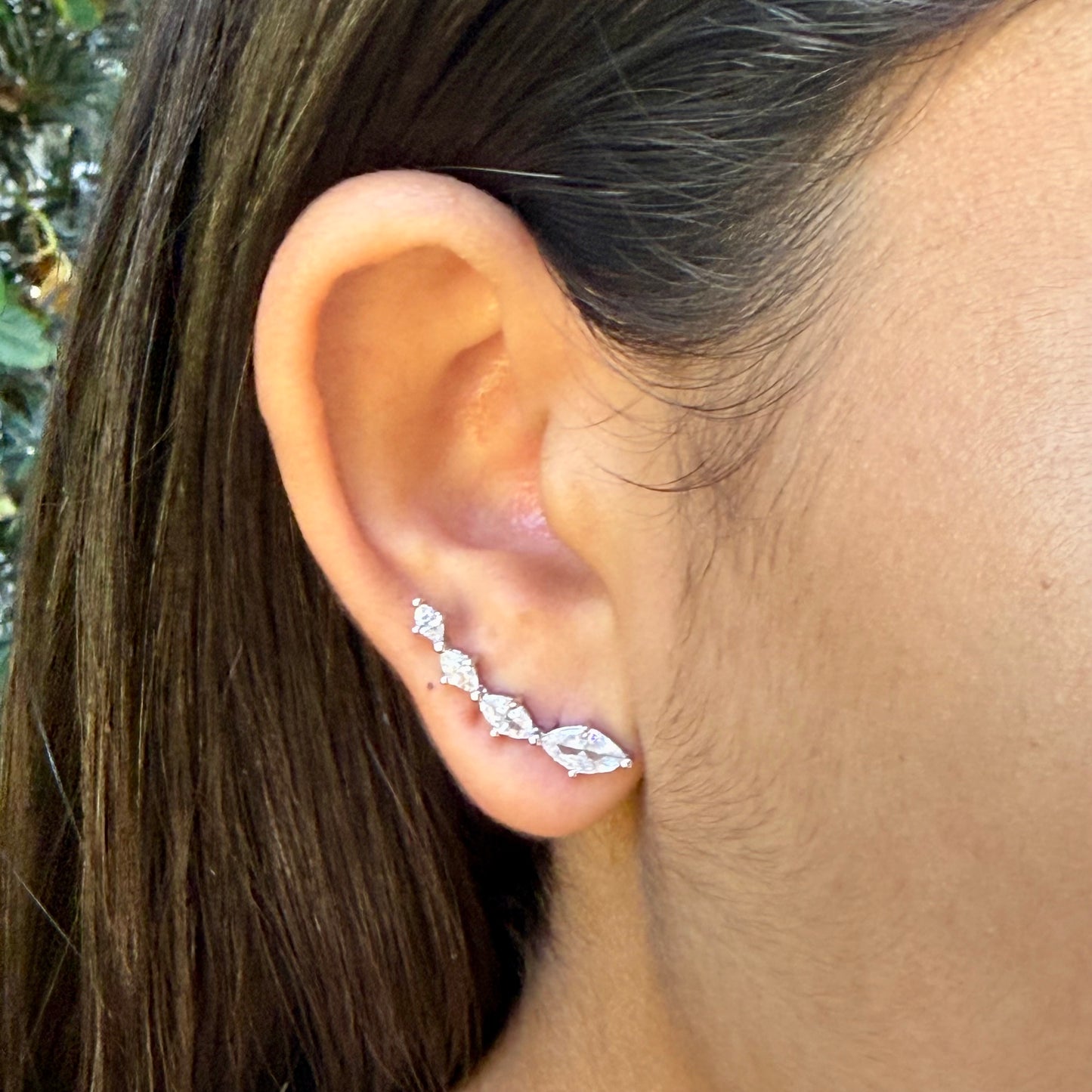 Zirconias Ear Cuff in 18K White Gold Plated