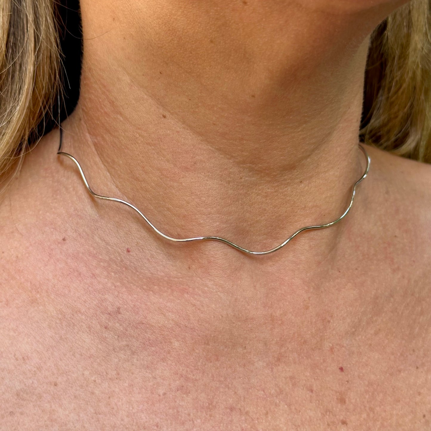 Wave Choker in 18K Gold Plated