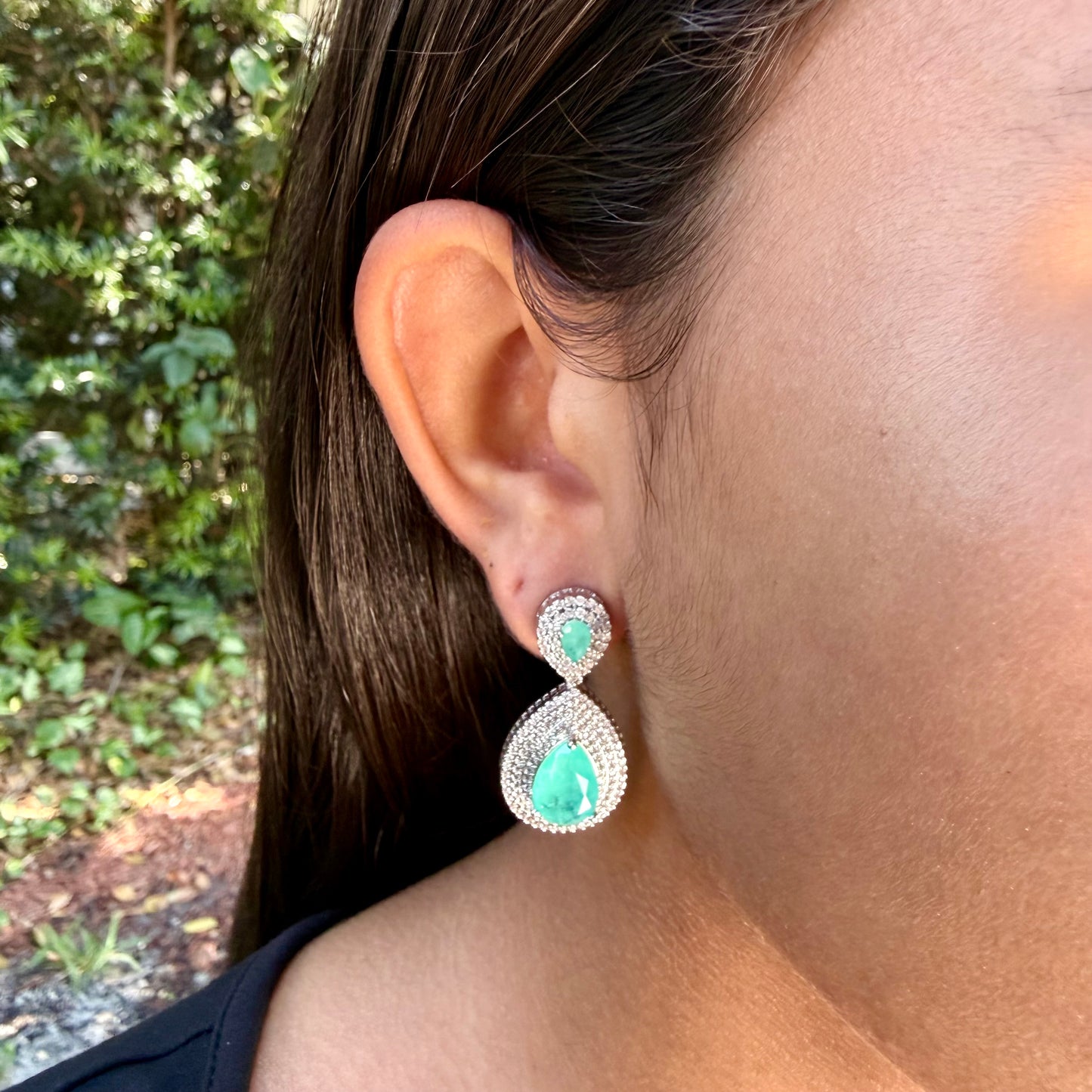 Drop Earrings in 18K White Gold Plated