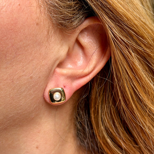 Pearl Earrings in 18K Gold Plated