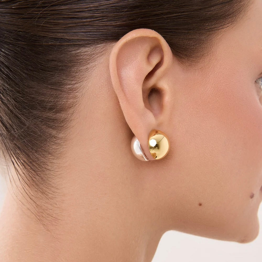 Pulso Earrings in 18K Gold Plated by Anna Prata