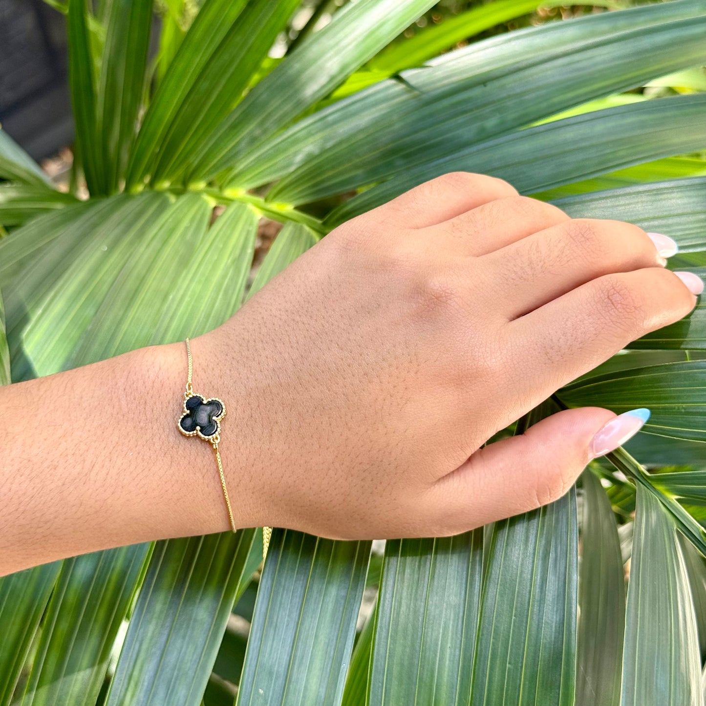 Flower Bracelet in 18K Gold Plated
