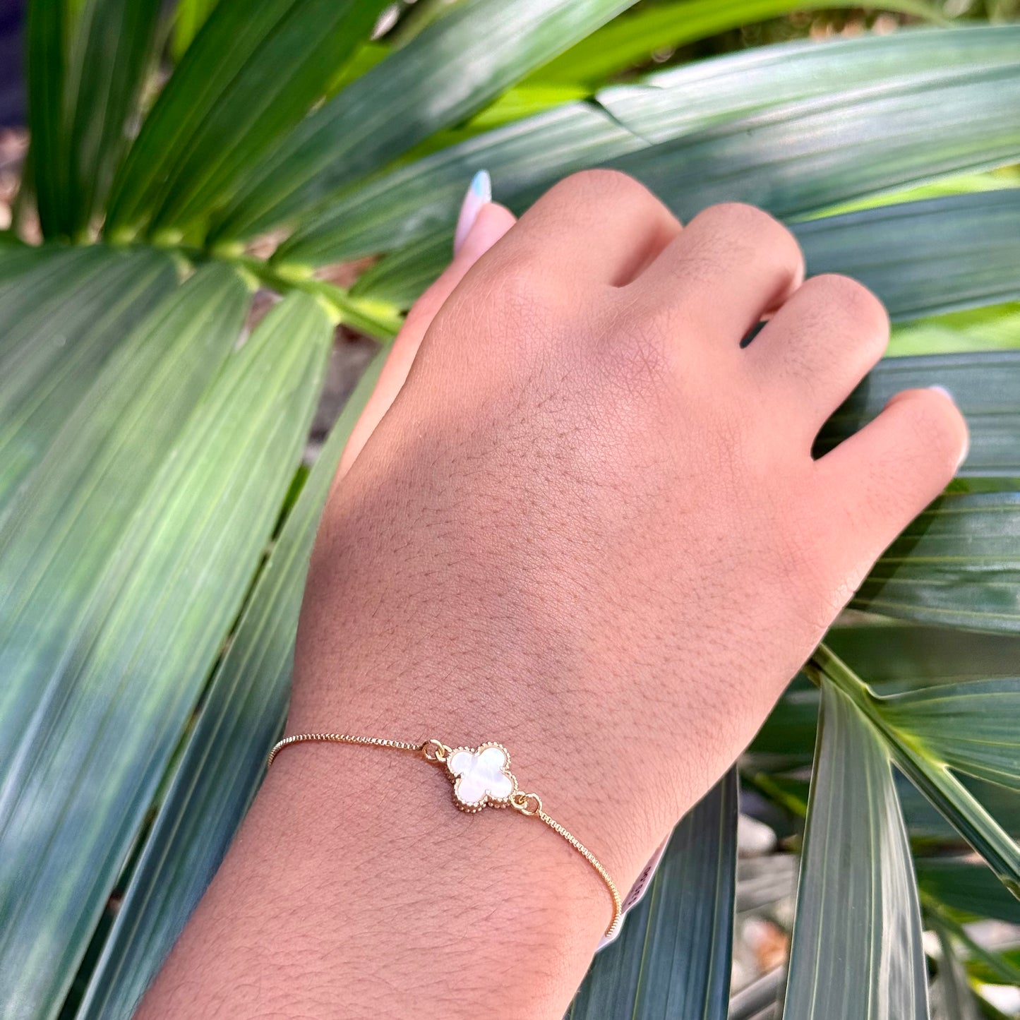 Flower Bracelet in 18K Gold Plated