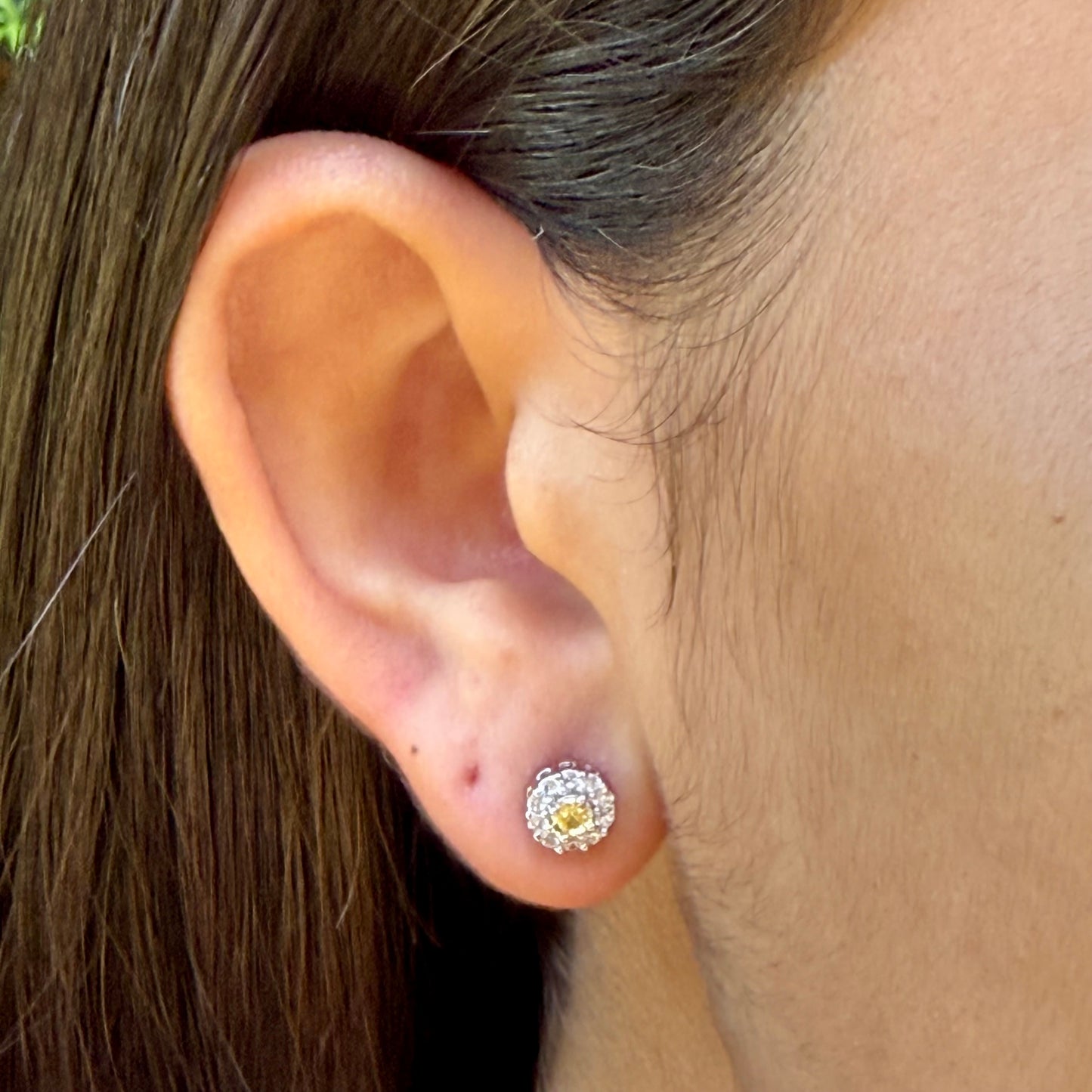 Light Spot Earrings in 18K White Gold Plated