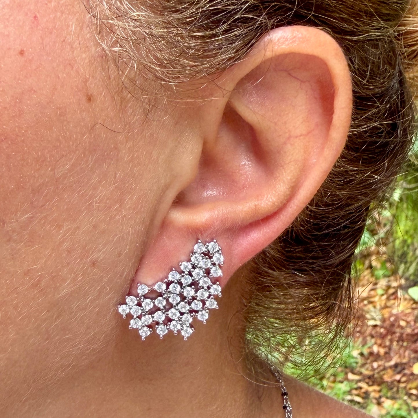 Zirconias Ear Cuff in 18K White Gold Plated