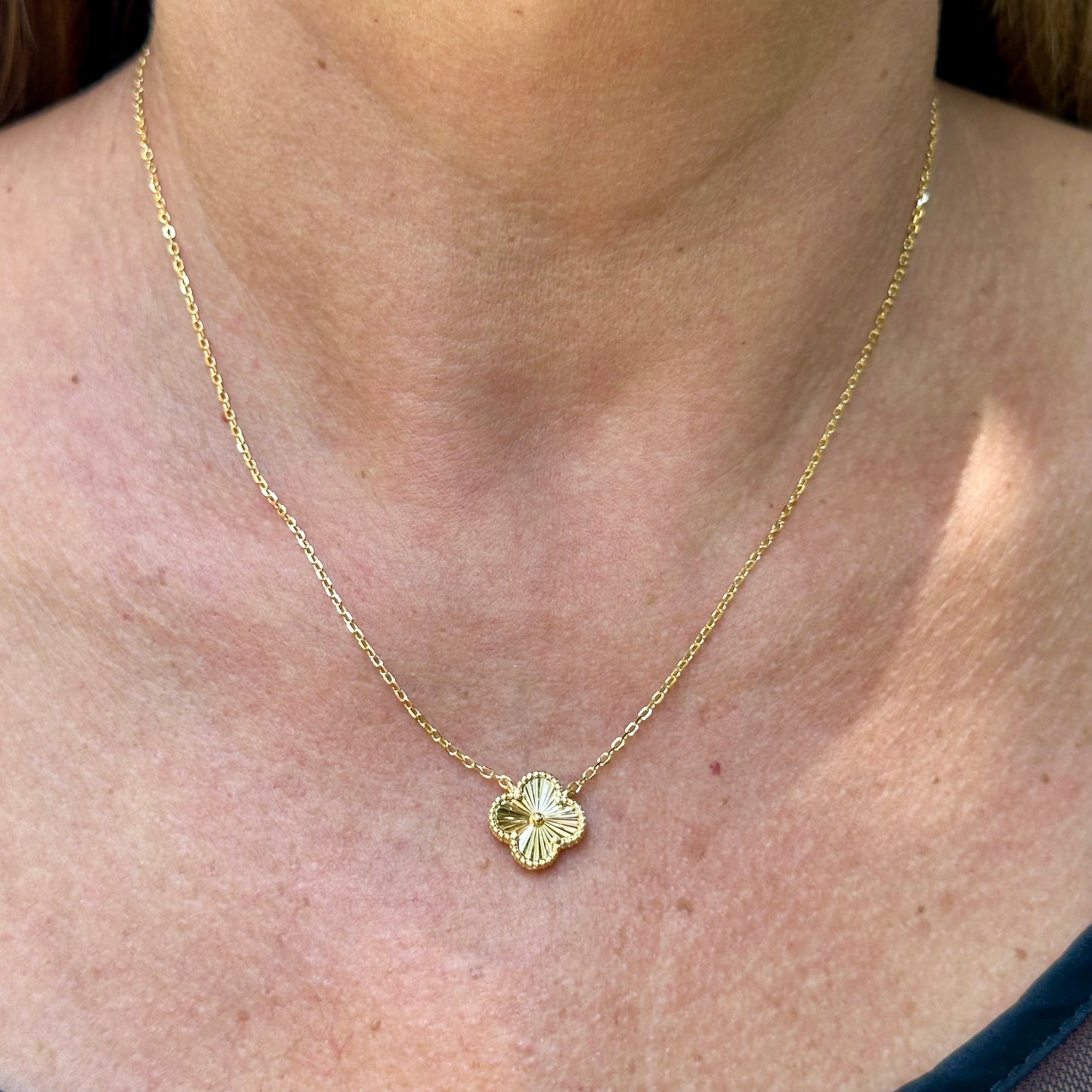 Flower Necklace in Sterling Silver 925
