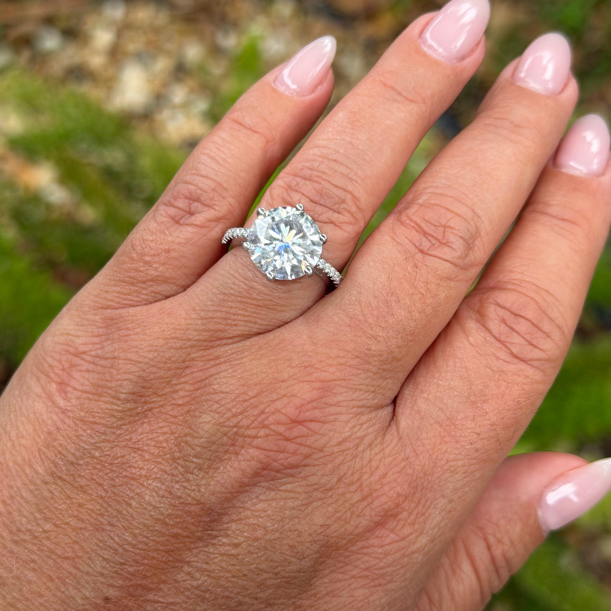 Moissanite Round Ring in Sterling Silver 925