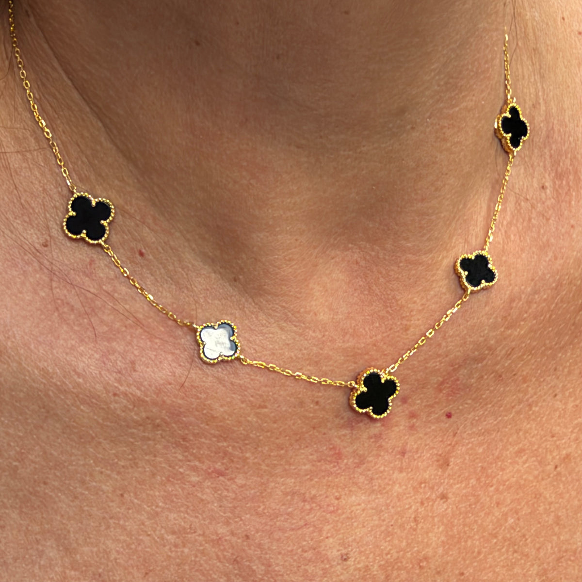 Five Flowers Necklace in Sterling Silver 925