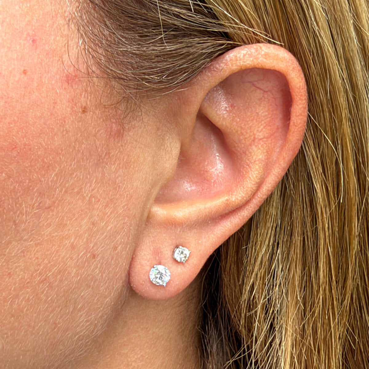Moissanite Light Spot Earrings in Sterling Silver 925