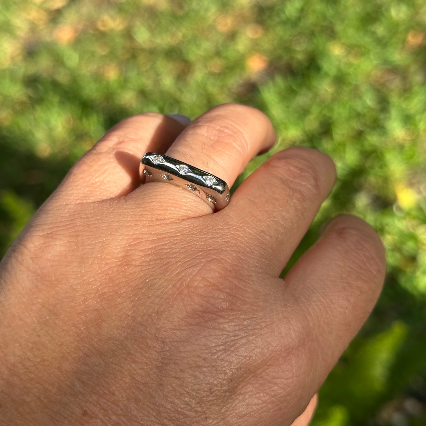 Cat Eyes Ring in 18K White Gold Plated