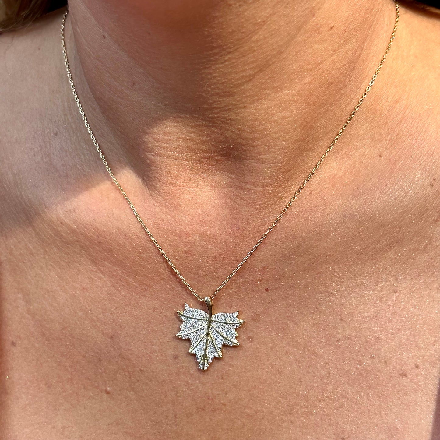 Leaf Necklace in Sterling Silver 925