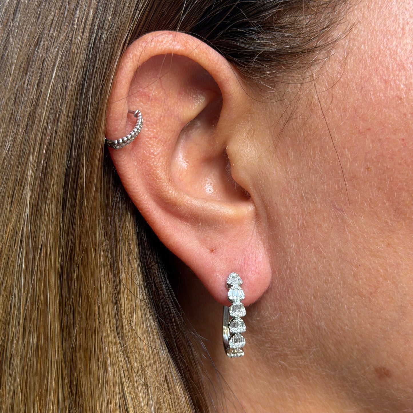 Sanaa Earrings in 18K White Gold