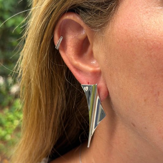 Arrow Earrings in 18K White Gold Plated