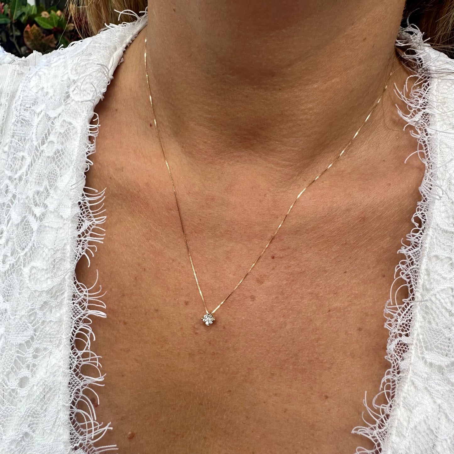 Light Spot Necklace in 18K Gold