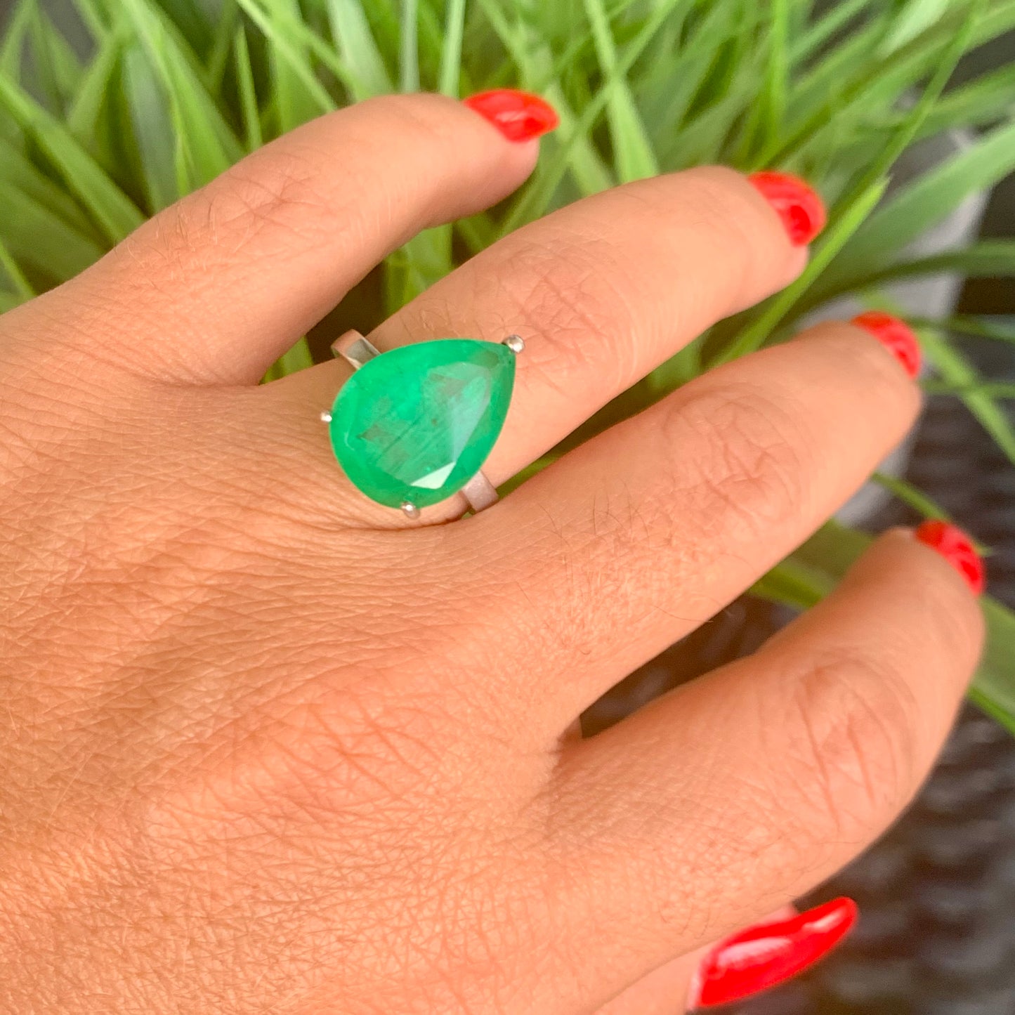 Lysa Emerald Drop Ring in Sterling Silver 925