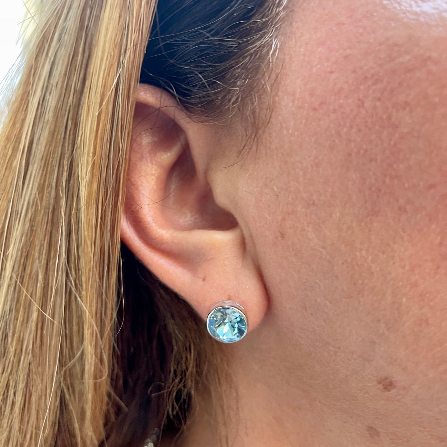 Blue Light Spot Earrings in Sterling Silver 925