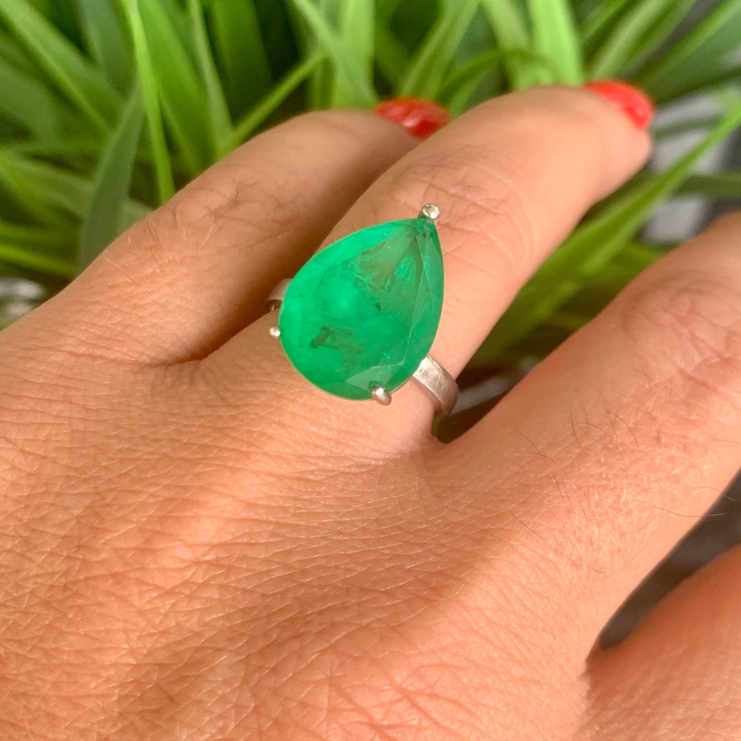 Lysa Emerald Drop Ring in Sterling Silver 925